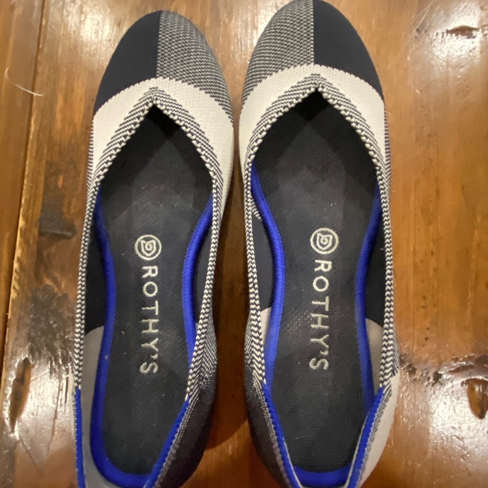 Rothy’s round toe flats